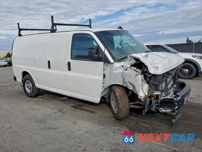 Czwarte zdjęcie samochodu z boku: 2024 GMC SAVANA DELIVERY VAN VIN:1GTZ7GFP6R1190247 - miniatura