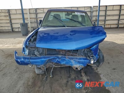 Piąte zdjęcie samochodu w środku: 1999 CHEVROLET S TRUCK S10 VIN:1GCCS1448X8181855 - miniatura