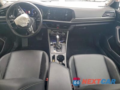 Zdjęcie 8 z 11 samochodu: 2019 VOLKSWAGEN JETTA SEL VIN:3VWE57BUXKM041913 - miniatura