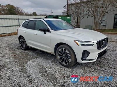 Czwarte zdjęcie samochodu z boku: 2026 VOLVO XC60 PLUS VIN:YV4M12RC1T1329681 - miniatura