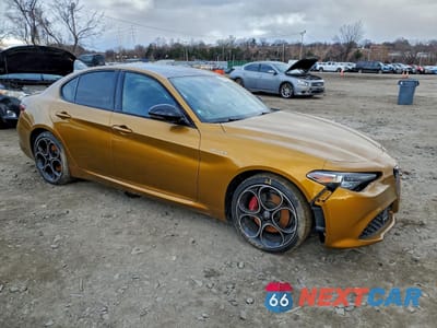 Czwarte zdjęcie samochodu z boku: 2022 ALFA ROMEO GIULIA SUPER VIN:ZARFANBN6N7653515 - miniatura