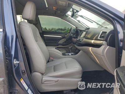 Zdjęcie 7 z 14 samochodu: 2016 TOYOTA HIGHLANDER XLE VIN:5TDJKRFH6GS242184 - miniatura