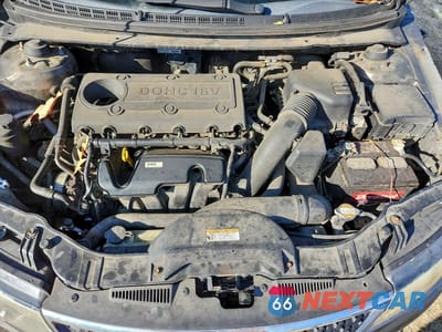 Zdjęcie 11 z 12 samochodu: 2012 KIA FORTE EX VIN:KNAFU4A25C5471796 - miniatura