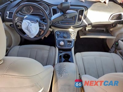 Zdjęcie 8 z 12 samochodu: 2015 CHRYSLER 200 LIMITED VIN:1C3CCCAB9FN619170 - miniatura