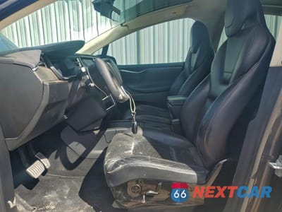 Zdjęcie 7 z 12 samochodu: 2016 TESLA MODEL X VIN:5YJXCBE40GFS00191 - miniatura