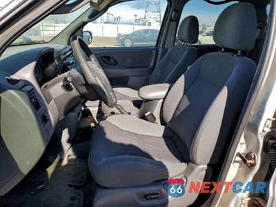 Zdjęcie 7 z 12 samochodu: 2002 FORD ESCAPE XLT VIN:1FMYU03182KB53045 - miniatura