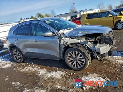 Czwarte zdjęcie samochodu z boku: 2021 FORD ESCAPE TITANIUM VIN:1FMCU9J97MUA57597 - miniatura