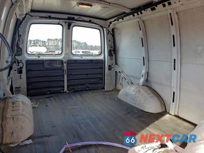 Zdjęcie 11 z 12 samochodu: 2001 GMC SAVANA 2500 DELIVERY VAN VIN:1GTGG29R111101793 - miniatura