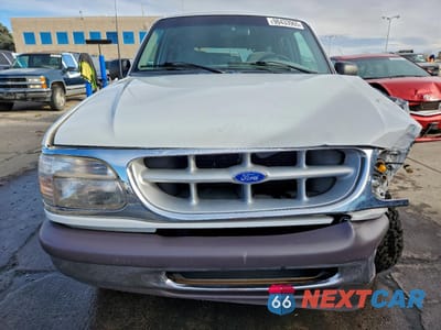 Piąte zdjęcie samochodu w środku: 1997 FORD EXPLORER VIN:1FMDU34X4VZC35580 - miniatura