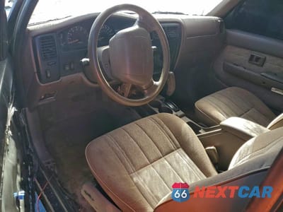 Zdjęcie 8 z 12 samochodu: 1998 TOYOTA TACOMA XTRACAB PRERUNNER VIN:4TASN92N6WZ145745 - miniatura