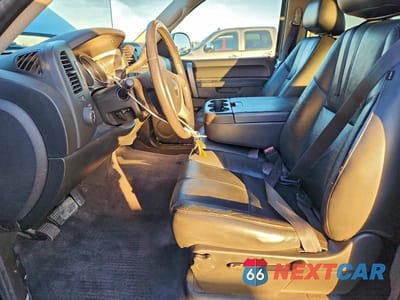 Zdjęcie 7 z 12 samochodu: 2010 GMC SIERRA C1500 SLE VIN:3GTRCVE00AG175012 - miniatura