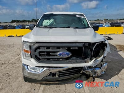 Piąte zdjęcie samochodu w środku: 2021 FORD F150 SUPER CAB VIN:1FTEX1CB2MKE72943 - miniatura