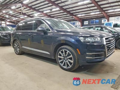 Czwarte zdjęcie samochodu z boku: 2017 AUDI Q7 PREMIUM PLUS VIN:WA1LAAF7XHD021957 - miniatura