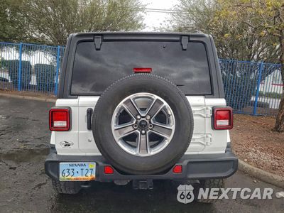 Zdjęcie 6 z 12 samochodu: 2018 JEEP WRANGLER UNLIMITED SAHARA VIN:1C4HJXEG5JW292239 - miniatura