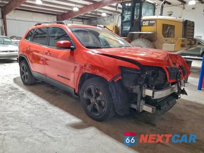 Czwarte zdjęcie samochodu z boku: 2021 JEEP CHEROKEE LATITUDE PLUS VIN:1C4PJLLB1MD155634 - miniatura