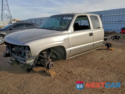 2002 CHEVROLET SILVERADO C1500 2GCEC19V721407967 - główne zdjęcie licytacji z USA - miniatura