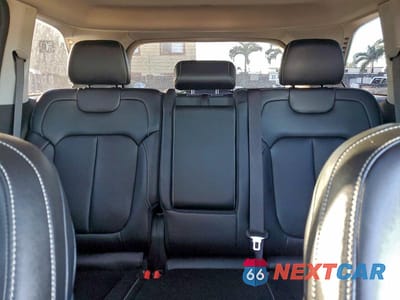 Zdjęcie 10 z 12 samochodu: 2023 JEEP GRAND CHEROKEE LIMITED VIN:1C4RJGBG7PC576524 - miniatura