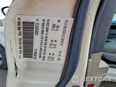 Zdjęcie 12 z 14 samochodu: 2005 CHRYSLER 300 TOURING VIN:2C3JK53GX5H695311 - miniatura