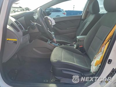 Zdjęcie 7 z 13 samochodu: 2017 KIA FORTE LX VIN:3KPFK4A73HE113936 - miniatura