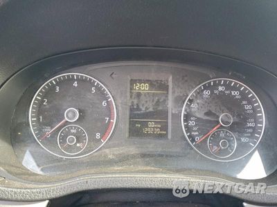 Zdjęcie 9 z 12 samochodu: 2012 VOLKSWAGEN PASSAT S VIN:1VWAP7A3XCC004574 - miniatura