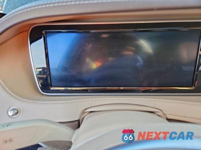 Zdjęcie 9 z 11 samochodu: 2017 MERCEDES-BENZ S 550 VIN:WDDUG8CB7HA311221 - miniatura