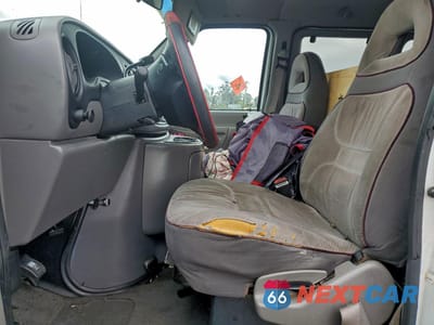 Zdjęcie 7 z 14 samochodu: 1998 FORD ECONOLINE E150 VIN:1FMRE1164WHA01384 - miniatura