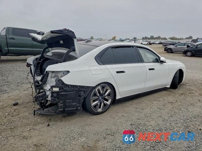Trzecie zdjęcie samochodu z tyłu: 2024 BMW I7 EDRIVE50 VIN:WBY43EJ01RCP83408 - miniatura