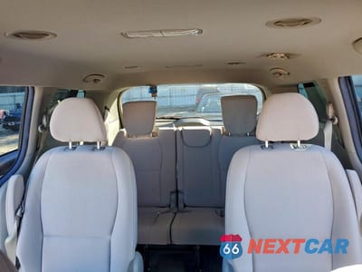 Zdjęcie 10 z 13 samochodu: 2021 KIA SEDONA VIN:KNDMB5C13M6668164 - miniatura