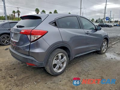Trzecie zdjęcie samochodu z tyłu: 2021 HONDA HR-V LX VIN:3CZRU5H39MM703813 - miniatura