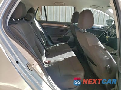 Zdjęcie 10 z 12 samochodu: 2019 VOLKSWAGEN E-GOLF SE VIN:WVWKR7AU4KW910940 - miniatura