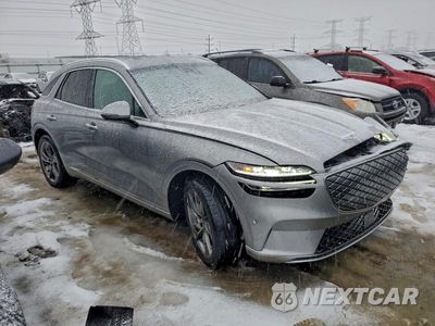 Czwarte zdjęcie samochodu z boku: 2023 GENESIS GV70 VIN:5NMMCET13PH000417 - miniatura