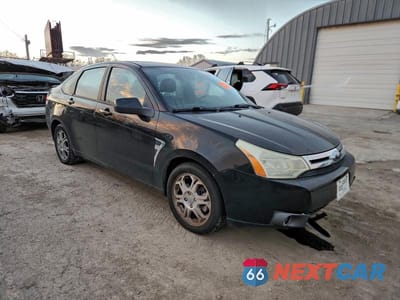 Czwarte zdjęcie samochodu z boku: 2008 FORD FOCUS SE VIN:1FAHP35NX8W176427 - miniatura