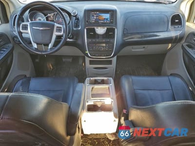 Zdjęcie 8 z 12 samochodu: 2014 CHRYSLER TOWN & COUNTRY TOURING VIN:2C4RC1BG9ER342428 - miniatura