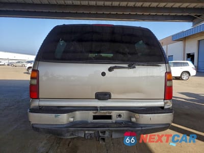 Zdjęcie 6 z 13 samochodu: 2003 CHEVROLET SUBURBAN K1500 VIN:3GNFK16T73G176904 - miniatura