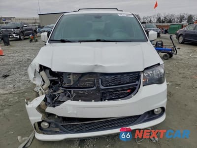 Piąte zdjęcie samochodu w środku: 2019 DODGE GRAND CARAVAN SXT VIN:2C4RDGCG6KR540846 - miniatura
