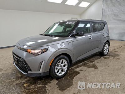 2023 KIA SOUL LX KNDJ23AU8P7850915 - główne zdjęcie licytacji z USA - miniatura