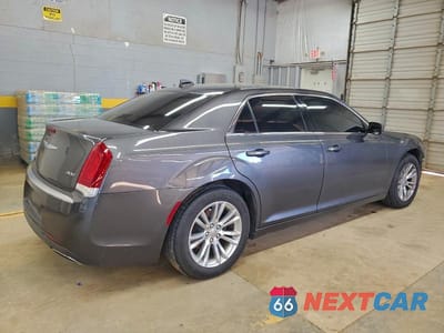 Trzecie zdjęcie samochodu z tyłu: 2018 CHRYSLER 300 TOURING VIN:2C3CCAAG8JH222812 - miniatura