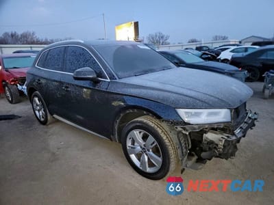 Czwarte zdjęcie samochodu z boku: 2018 AUDI Q5 PREMIUM PLUS VIN:WA1BNAFY4J2217404 - miniatura