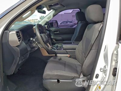 Zdjęcie 7 z 15 samochodu: 2022 TOYOTA TUNDRA CREWMAX SR VIN:5TFLA5AB7NX008859 - miniatura