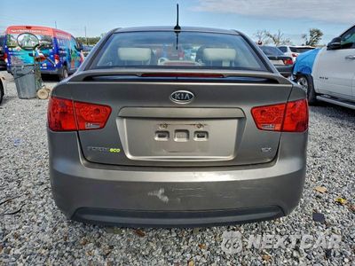 Zdjęcie 6 z 11 samochodu: 2012 KIA FORTE EX VIN:KNAFU4A20C5558165 - miniatura