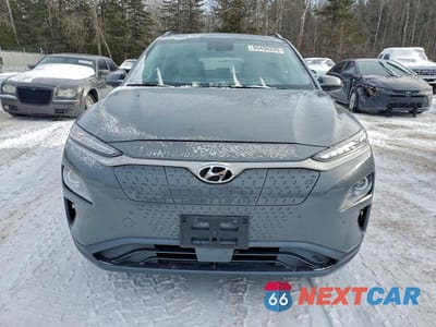 Piąte zdjęcie samochodu w środku: 2021 HYUNDAI KONA LIMITED VIN:KM8K33AG3MU126120 - miniatura