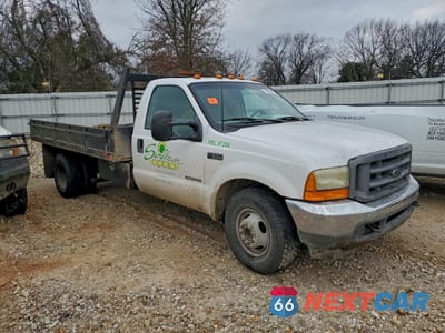 Czwarte zdjęcie samochodu z boku: 2001 FORD F350 SUPER DUTY VIN:1FDWF36F31ED73992 - miniatura