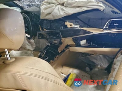 Zdjęcie 8 z 12 samochodu: 2016 BMW 340 XI VIN:WBA8B7C5XGK703467 - miniatura