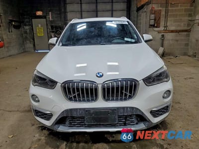 Piąte zdjęcie samochodu w środku: 2016 BMW X1 XDRIVE28I VIN:WBXHT3Z31G4A49029 - miniatura