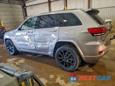 Drugie zdjęcie samochodu z przodu: 2020 JEEP GRAND CHEROKEE LAREDO VIN:1C4RJFAGXLC420967 - miniatura