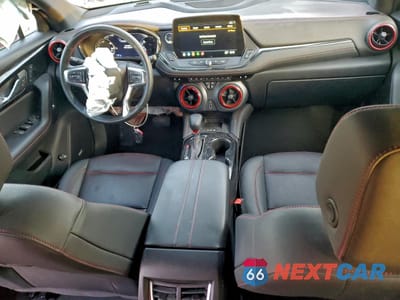 Zdjęcie 8 z 15 samochodu: 2023 CHEVROLET BLAZER RS VIN:3GNKBKRS3PS224960 - miniatura