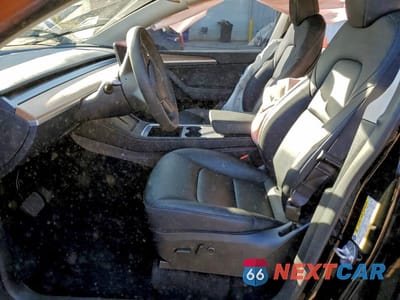 Zdjęcie 7 z 13 samochodu: 2024 TESLA MODEL Y VIN:7SAYGDED4RA306120 - miniatura