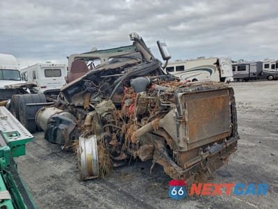 2018 FREIGHTLINER CASCADIA 125 SEMI TRUCK 3AKJGEFG1JDJU2974 - główne zdjęcie licytacji z USA - miniatura
