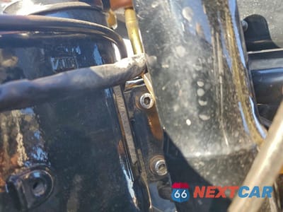 Zdjęcie 9 z 10 samochodu: 2004 SUZUKI GSX-R600 K VIN:JS1GN7CA842106049 - miniatura