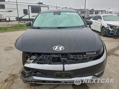 Piąte zdjęcie samochodu w środku: 2022 HYUNDAI IONIQ 5 SE VIN:KM8KM4AE5NU067669 - miniatura